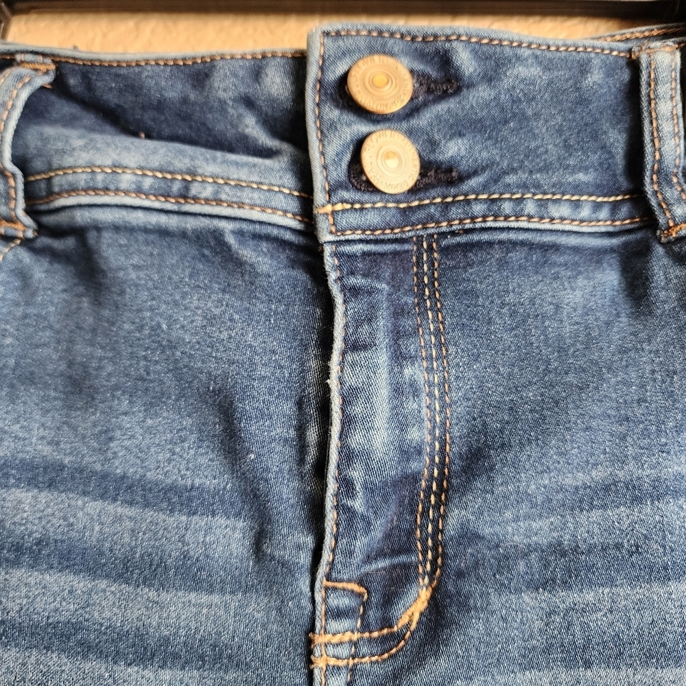 Wallflower Denim Jean shorts Size 9 - Picture 16 of 16